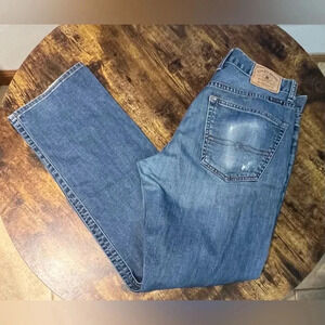 Lucky Brand | ladies 121 Heritage Slim jeans. Size: 32”x32”